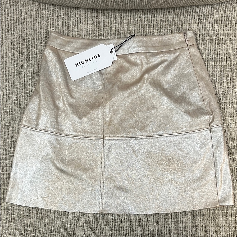 Highline Women's Shimmering Mini Skirt
